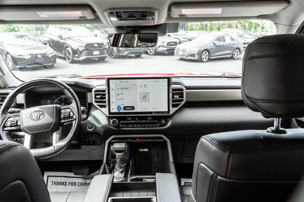 Used 2023 Toyota Tundra Limited AWD/4WD image 8