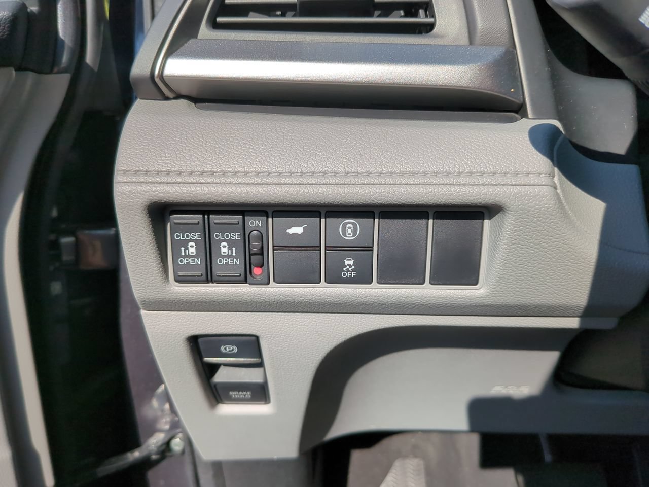 Certified 2024 Honda Odyssey EX-L image 14