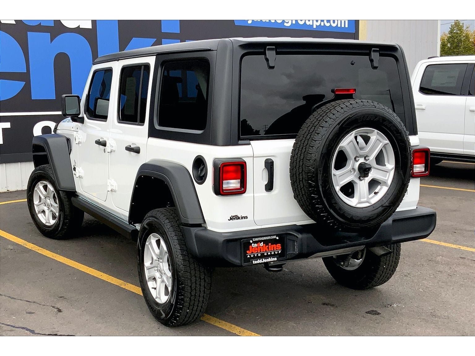 Used 2022 Jeep Wrangler Unlimited Sport AWD/4WD image 12