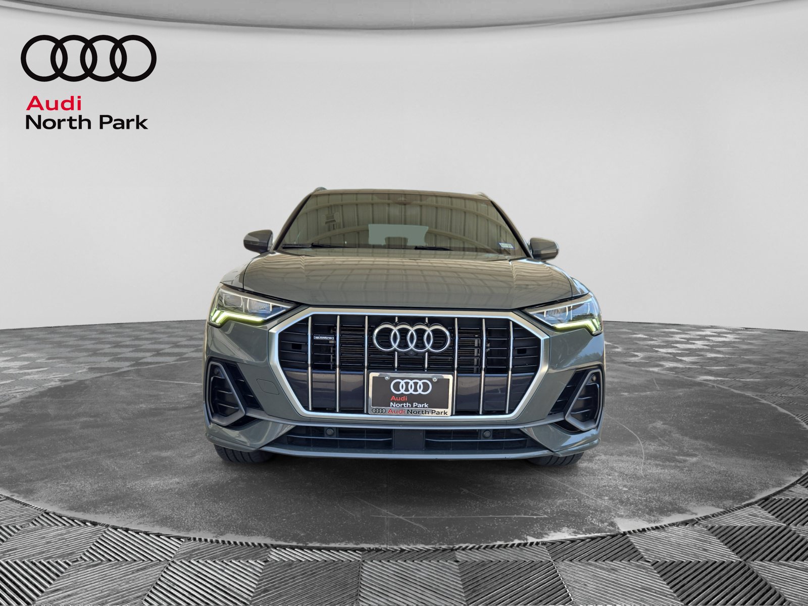 Certified 2022 Audi Q3 2.0T Premium Plus AWD/4WD image 8
