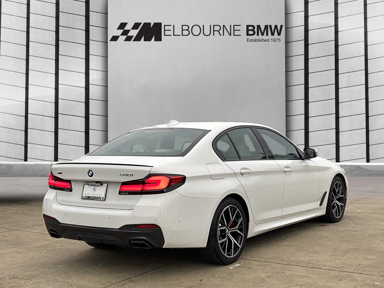 Certified 2023 BMW 540i xDrive w/ M Sport Package AWD/4WD image 4