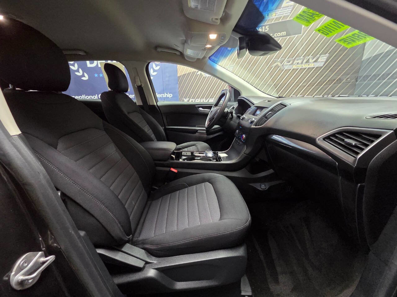 Used 2019 Ford Edge SE image 22