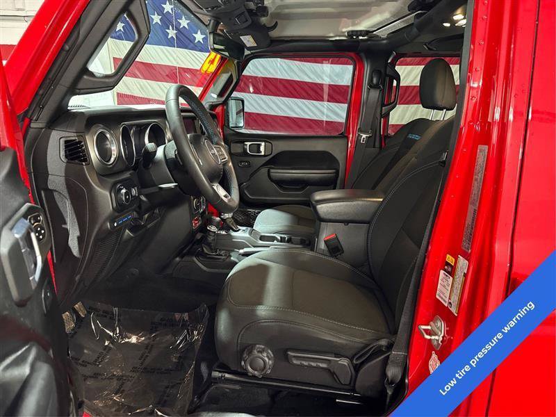 Used 2023 Jeep Wrangler Unlimited Rubicon 4xe AWD/4WD image 9