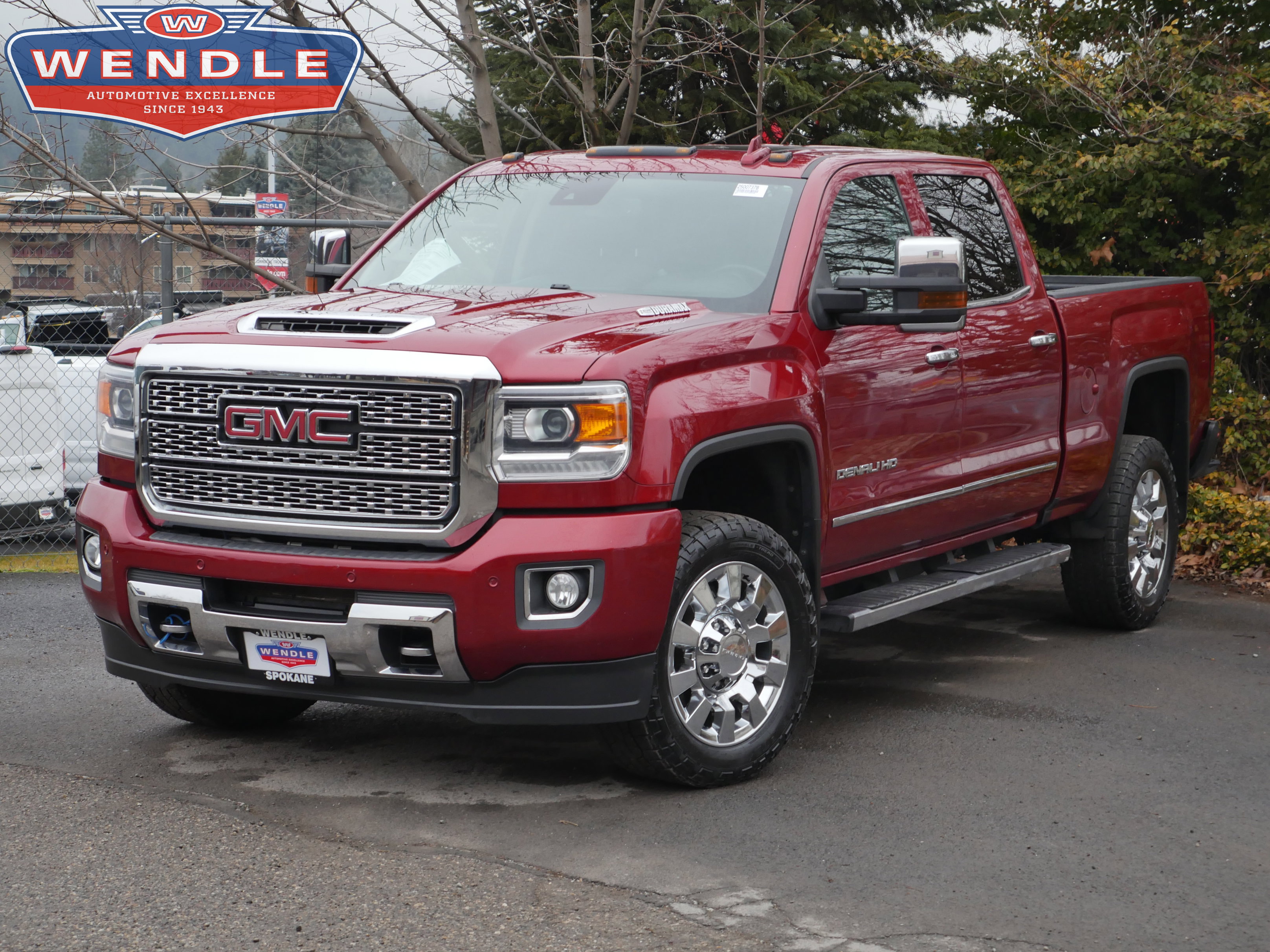 Used 2019 GMC Sierra 2500 Denali image 1