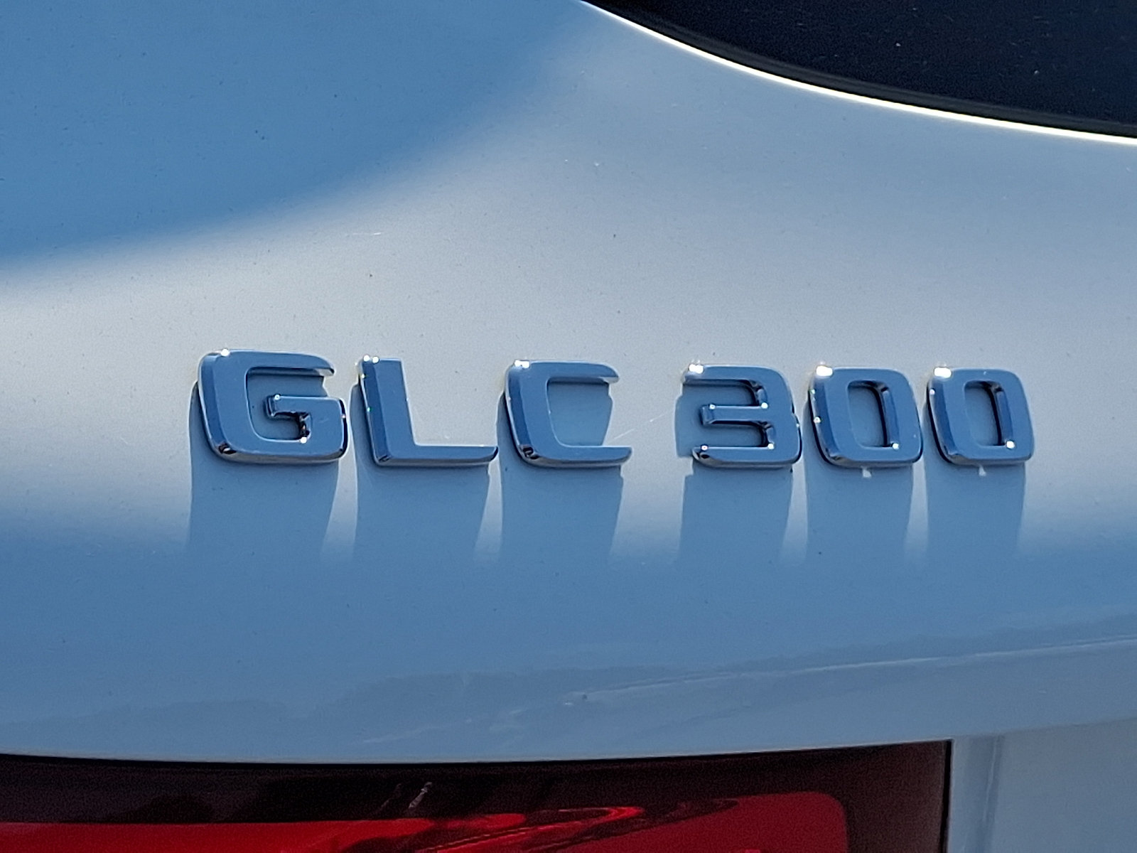 Used 2017 Mercedes-Benz GLC 300 4MATIC image 32