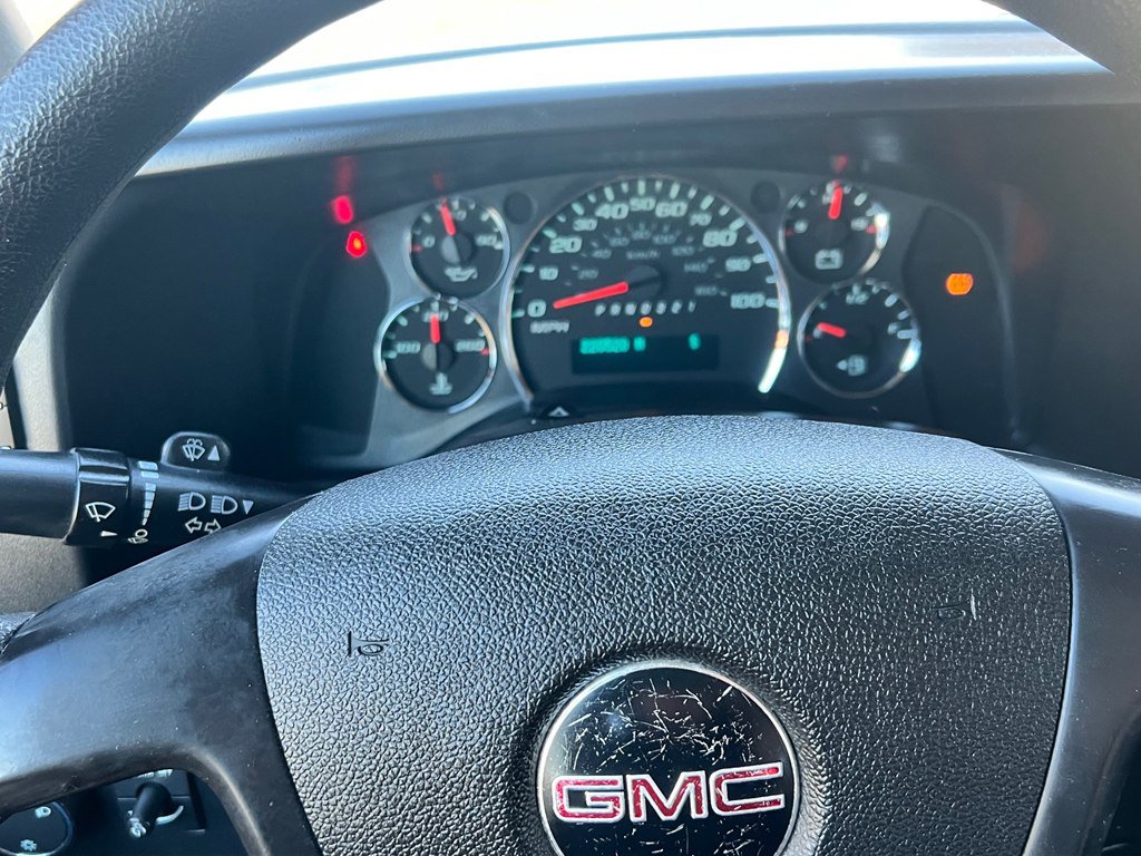 Used 2012 GMC Savana 1500 AWD image 9