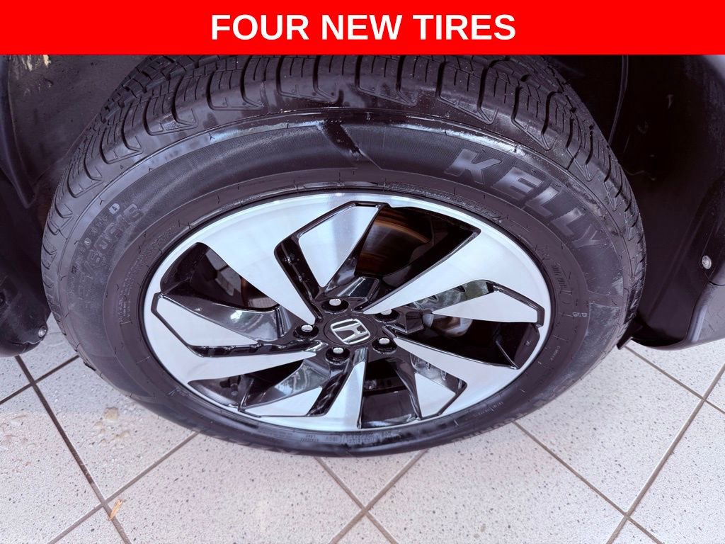 Used 2016 Honda CR-V Touring image 4