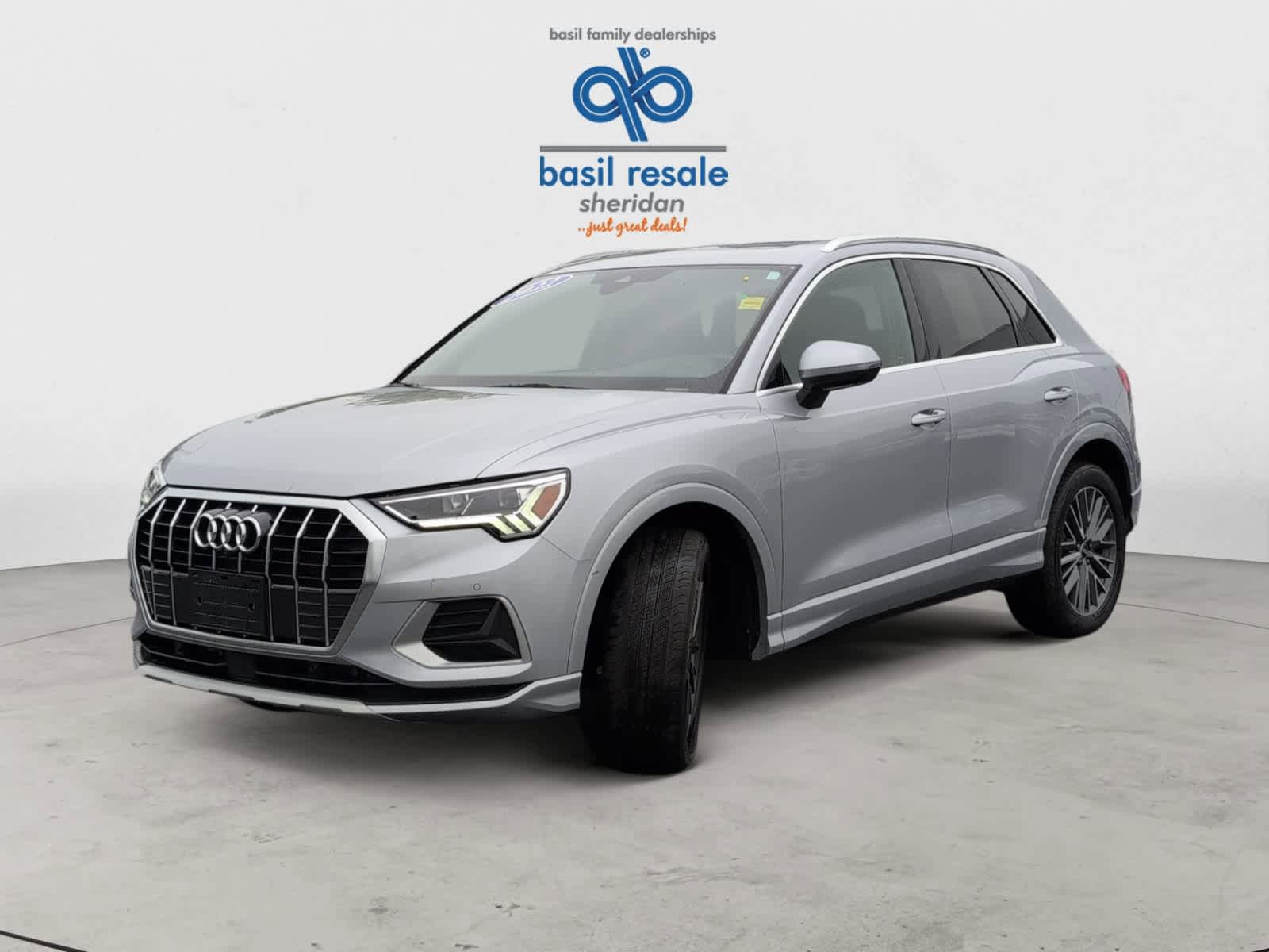 Used 2022 Audi Q3 2.0T Premium Plus w/ Premium Plus Package image 6