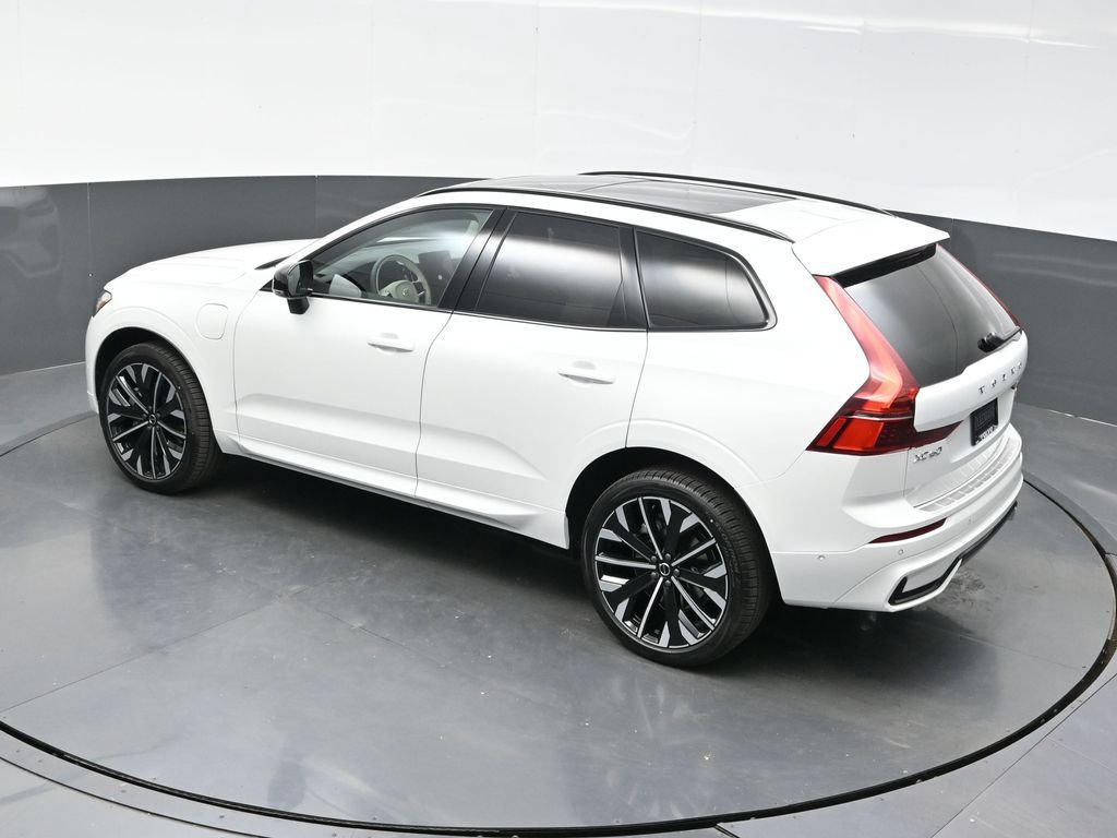 New 2026 Volvo XC60 T8 Ultra w/ Protection Package Premier AWD/4WD image 35