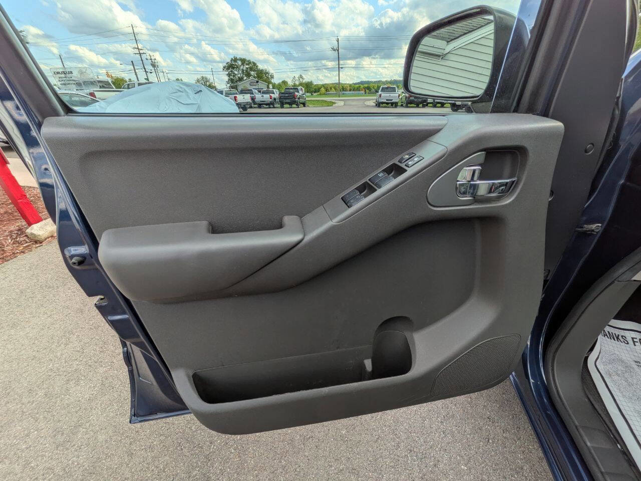 Used 2011 Suzuki Equator Sport AWD/4WD image 19