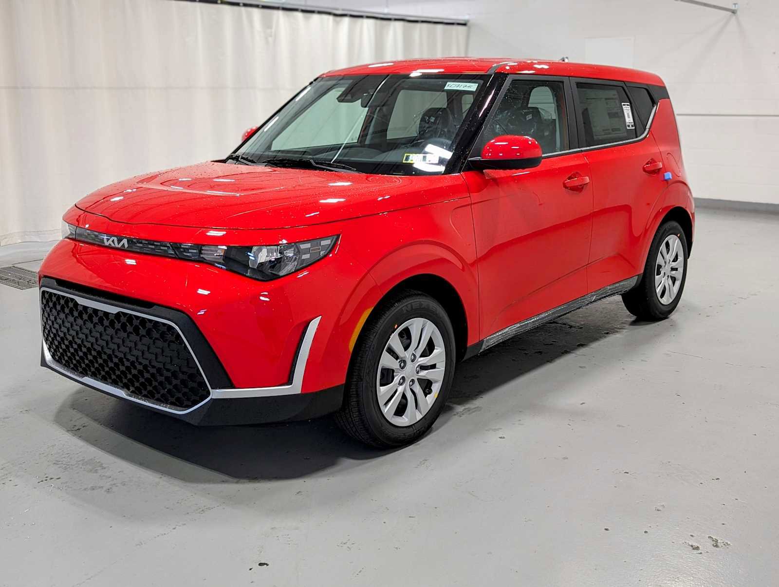 New 2025 Kia Soul LX image 1