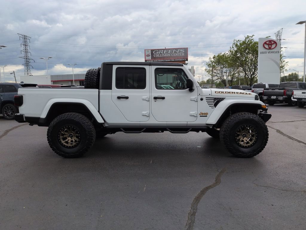 Used 2021 Jeep Gladiator Willys image 6