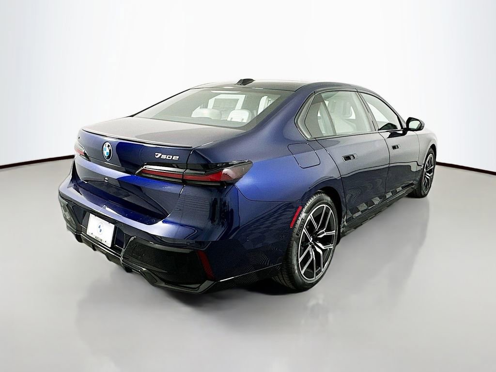 New 2026 BMW 750e xDrive w/ Executive Package image 5