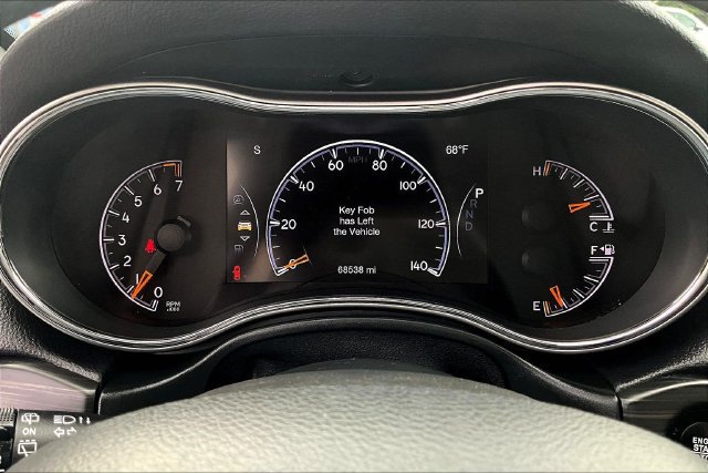 Used 2019 Jeep Grand Cherokee Laredo w/ Laredo X Package AWD/4WD image 13