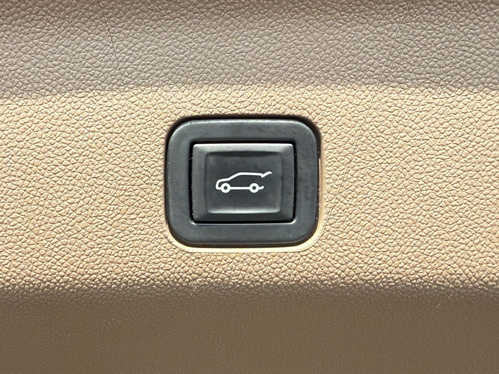 Used 2022 GMC Yukon Denali image 34