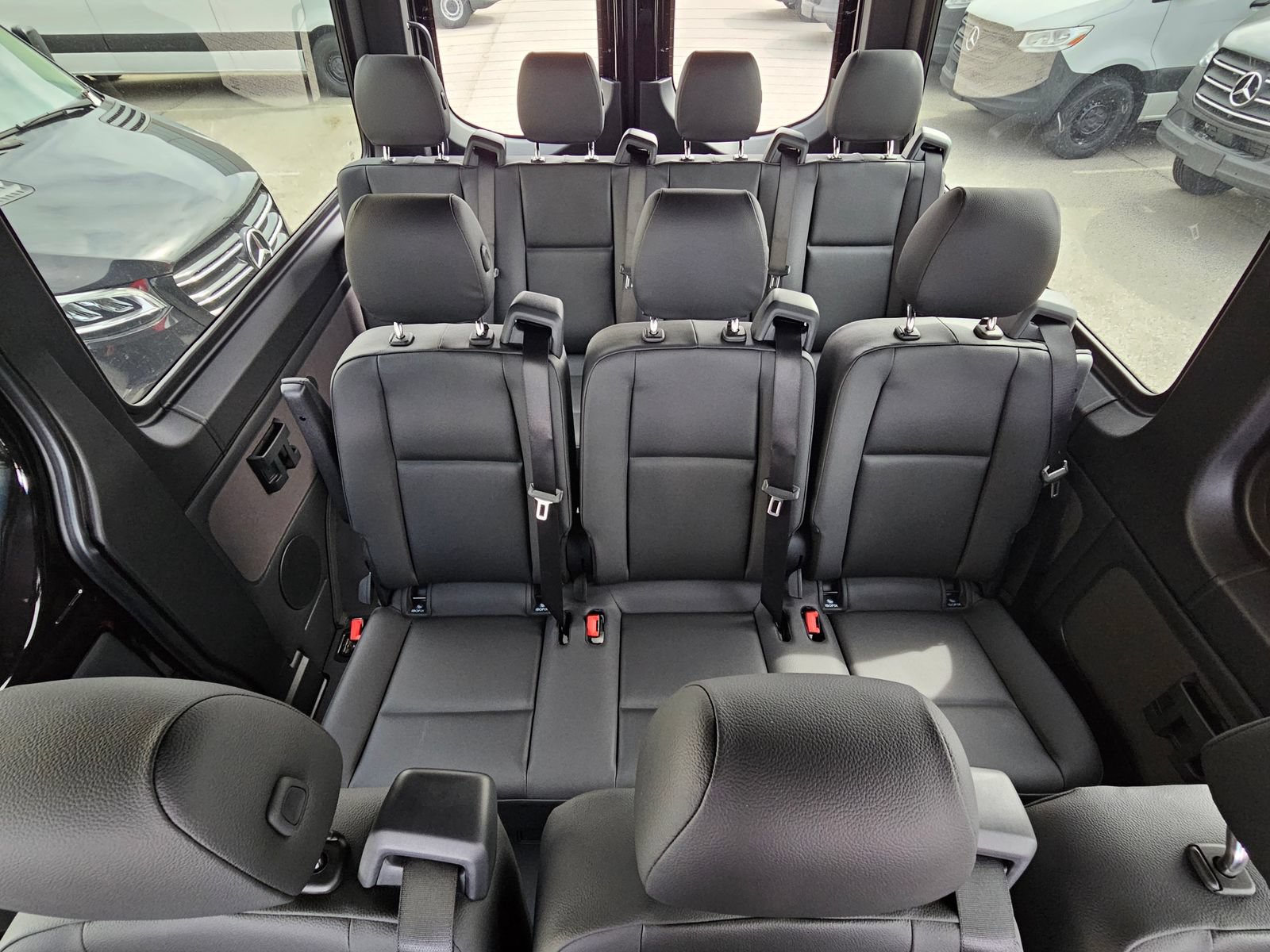 New 2025 Mercedes-Benz Sprinter 2500 image 32