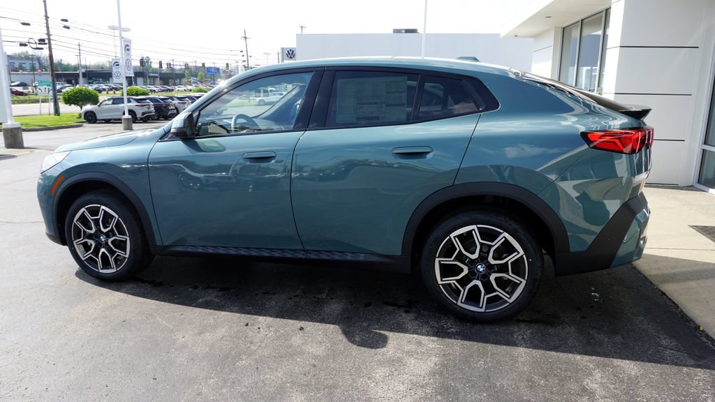 Used 2026 BMW X2 xDrive28i w/ Technology Package AWD/4WD image 7
