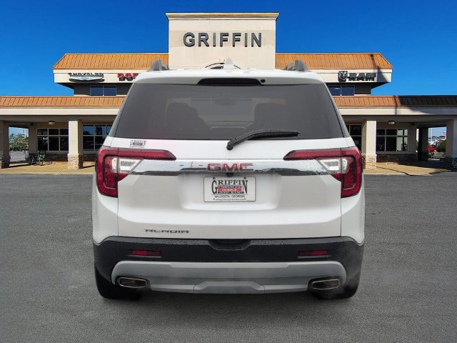 Used 2023 GMC Acadia SLT w/ Technology Package FWD image 8