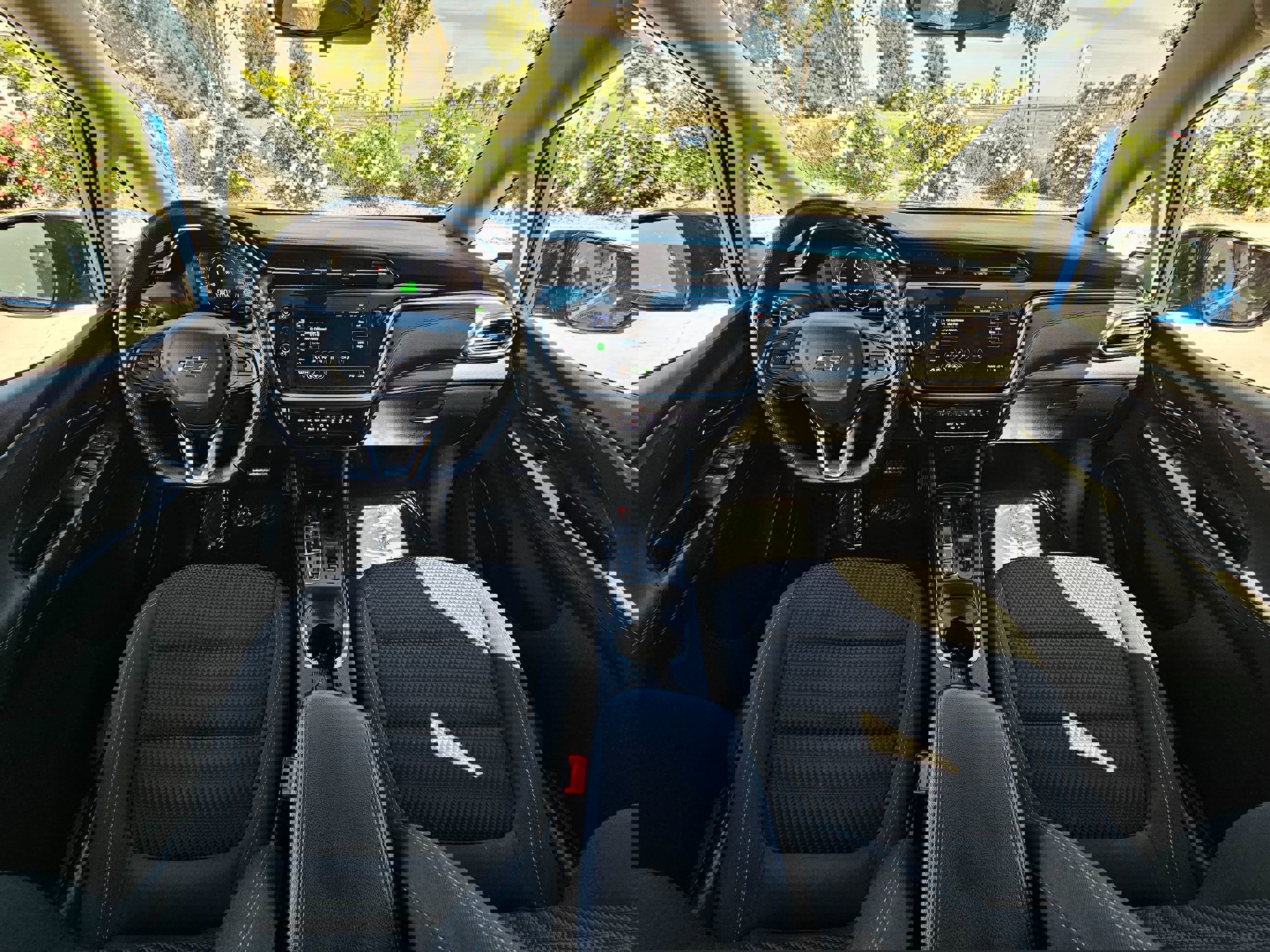 Used 2023 Chevrolet Bolt LT image 19