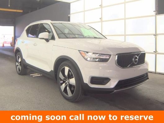Used 2020 Volvo XC40 T5 Momentum w/ Protection Package Premier AWD/4WD image 1