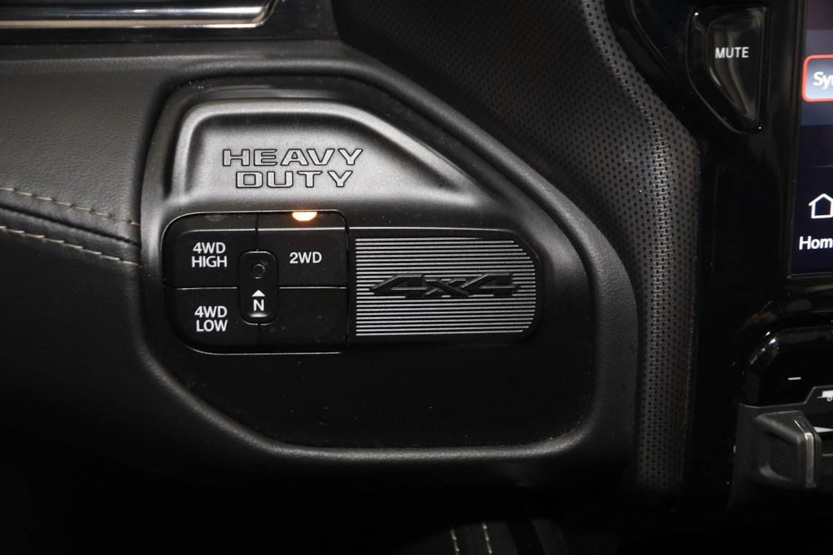 Used 2022 RAM 3500 Limited AWD/4WD image 29