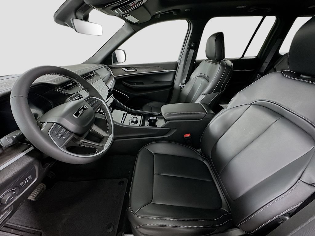 New 2026 Jeep Grand Cherokee Limited AWD/4WD image 16
