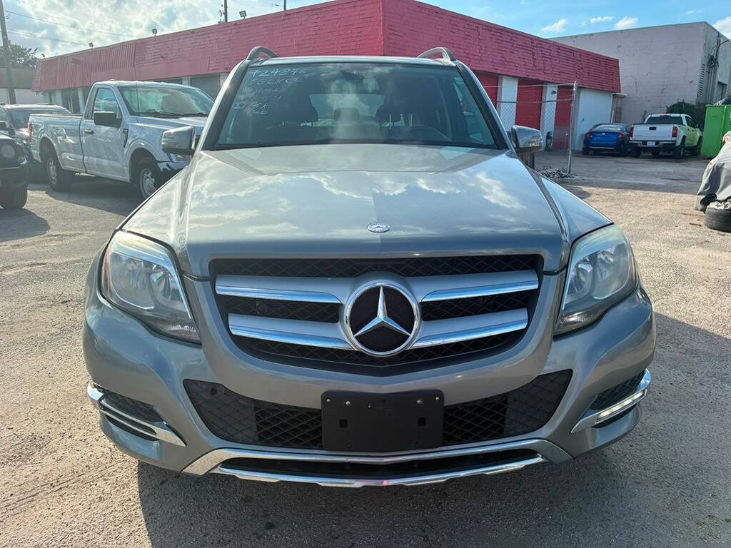 Used 2015 Mercedes-Benz GLK 350 4MATIC image 1
