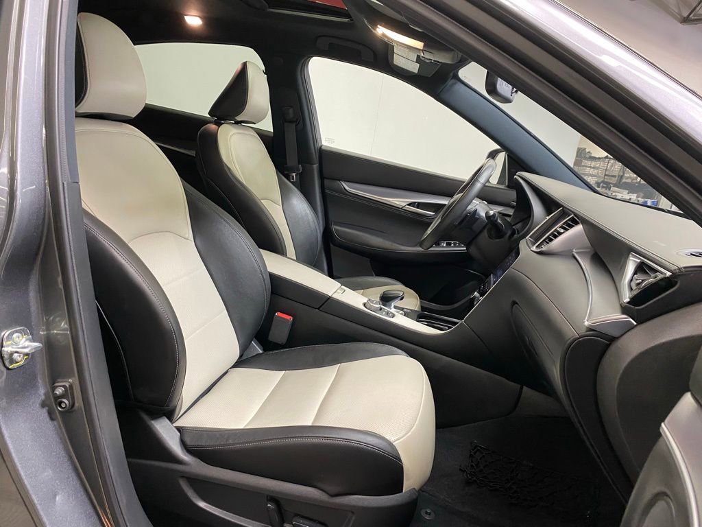 Used 2023 INFINITI QX55 Luxe w/ Cargo Package image 23