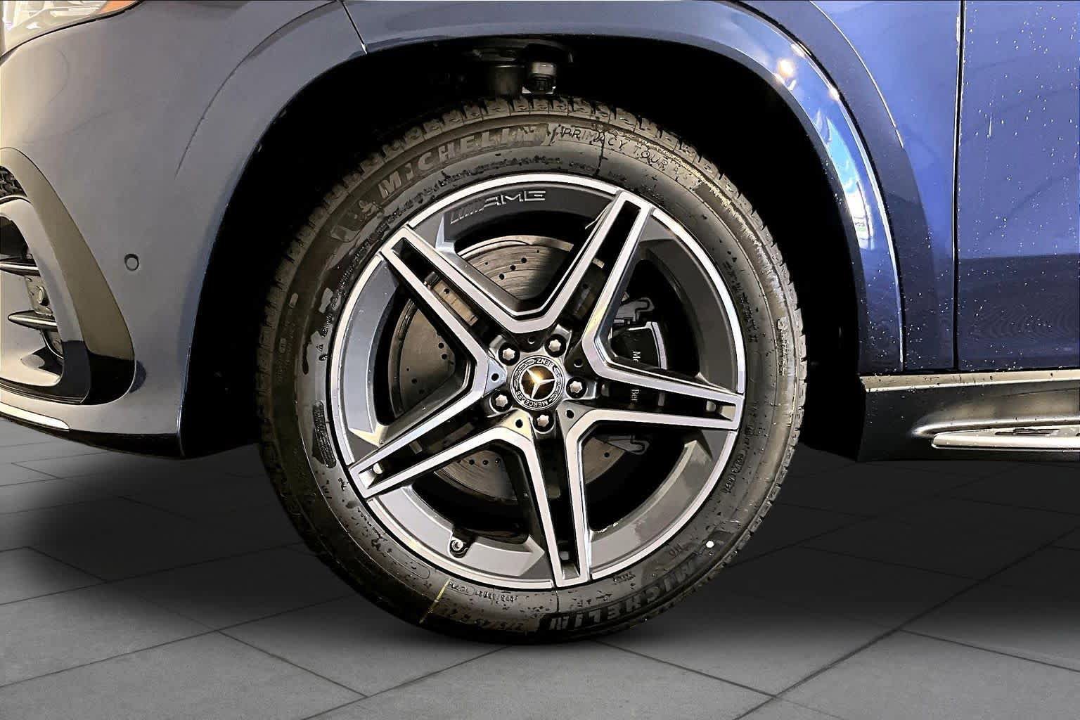 New 2026 Mercedes-Benz GLS 450 4MATIC image 17