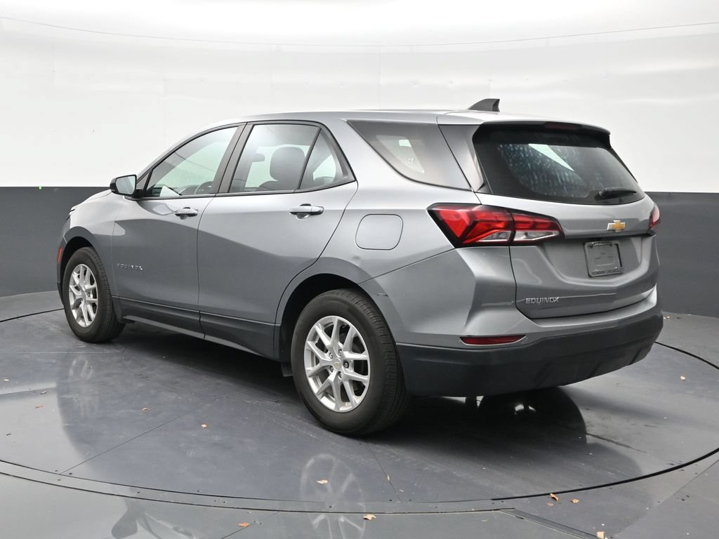 Used 2024 Chevrolet Equinox LS FWD image 3
