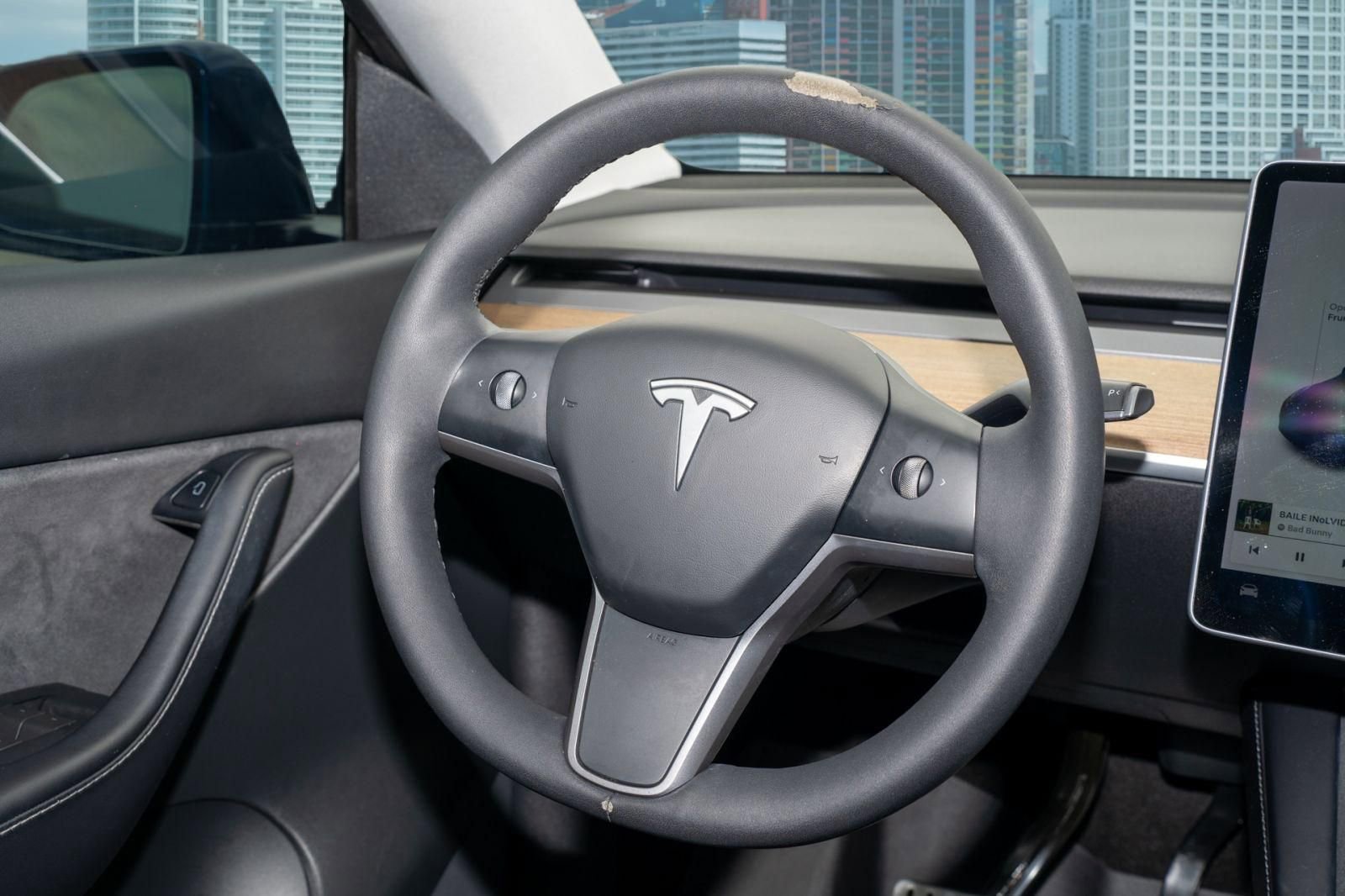 Used 2022 Tesla Model Y Performance image 21
