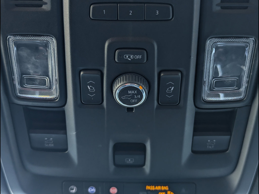 Used 2022 Chevrolet Suburban Z71 w/ Luxury Package AWD/4WD image 41