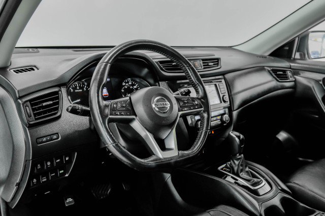 Used 2018 Nissan Rogue SL w/ Premium Package image 12