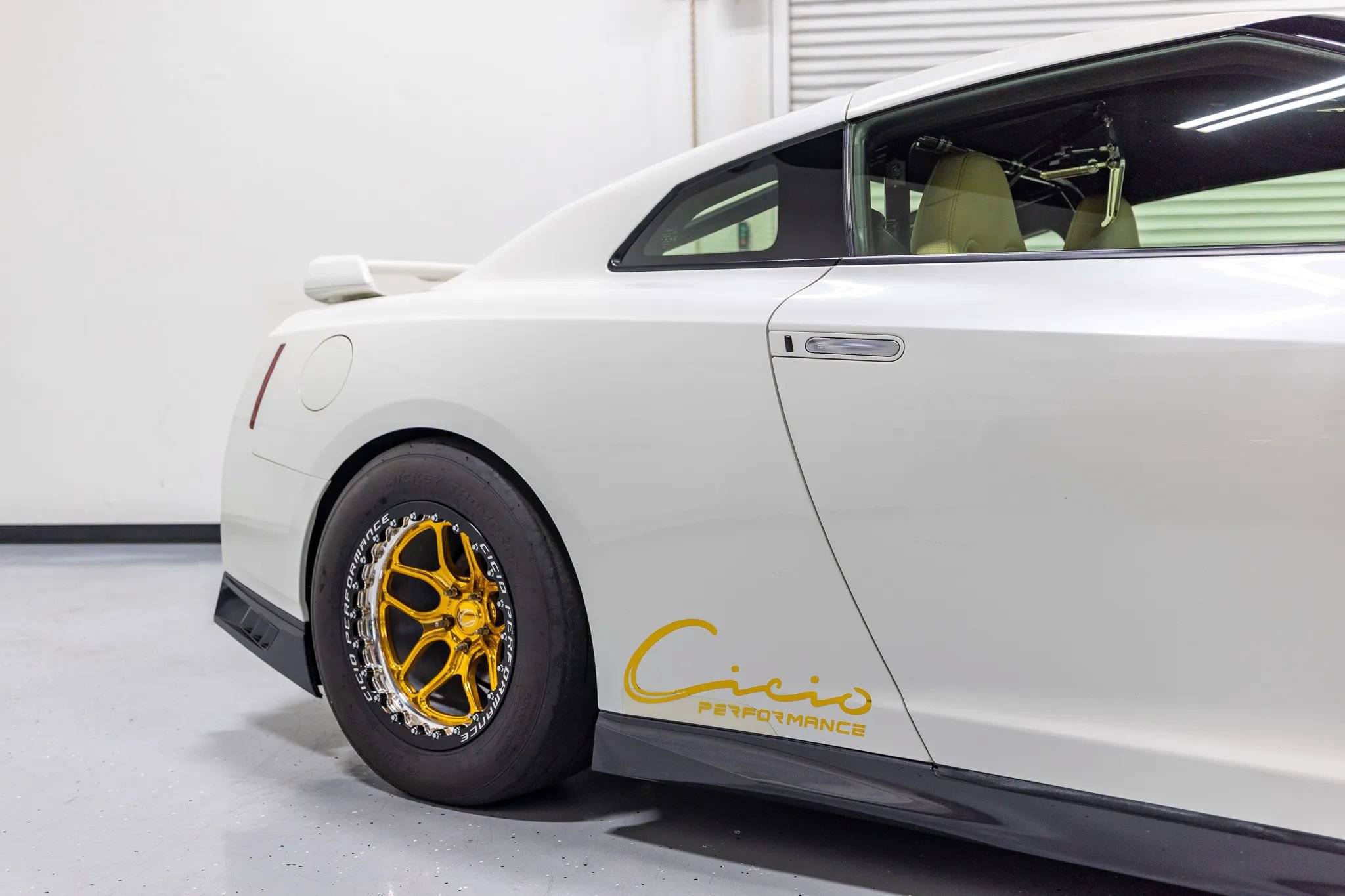 Used 2017 Nissan GT-R Premium w/ Premium Interior Package AWD/4WD image 29