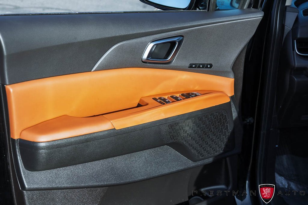 Used 2025 Kia Carnival SX image 23