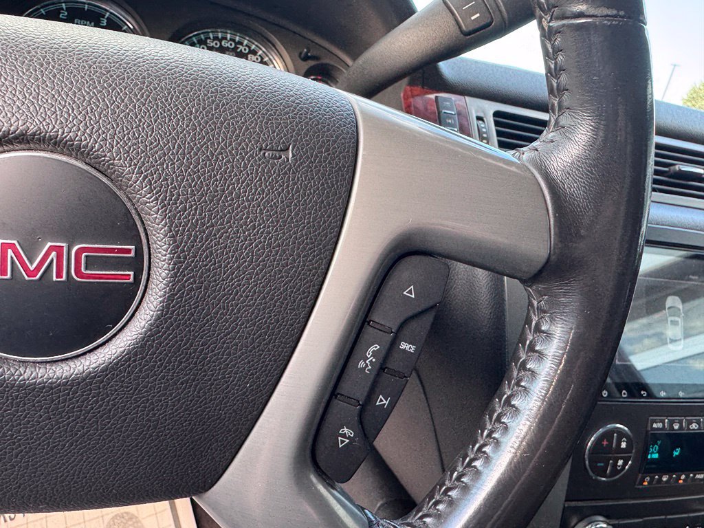 Used 2014 GMC Sierra 2500 SLT w/ SLT Convenience Package AWD/4WD image 19