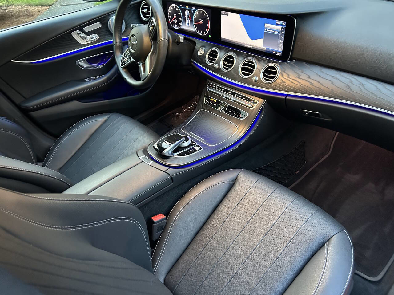 Used 2020 Mercedes-Benz E 350 4MATIC Sedan w/ Parking Assistance Package image 11