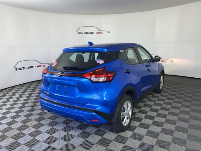 Certified 2025 Nissan Kicks Play S FWD image 10