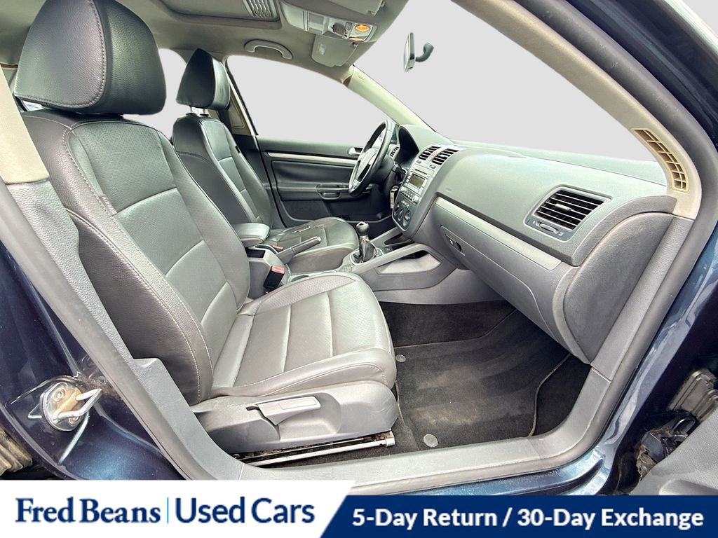 Used 2009 Volkswagen Jetta SE FWD image 27