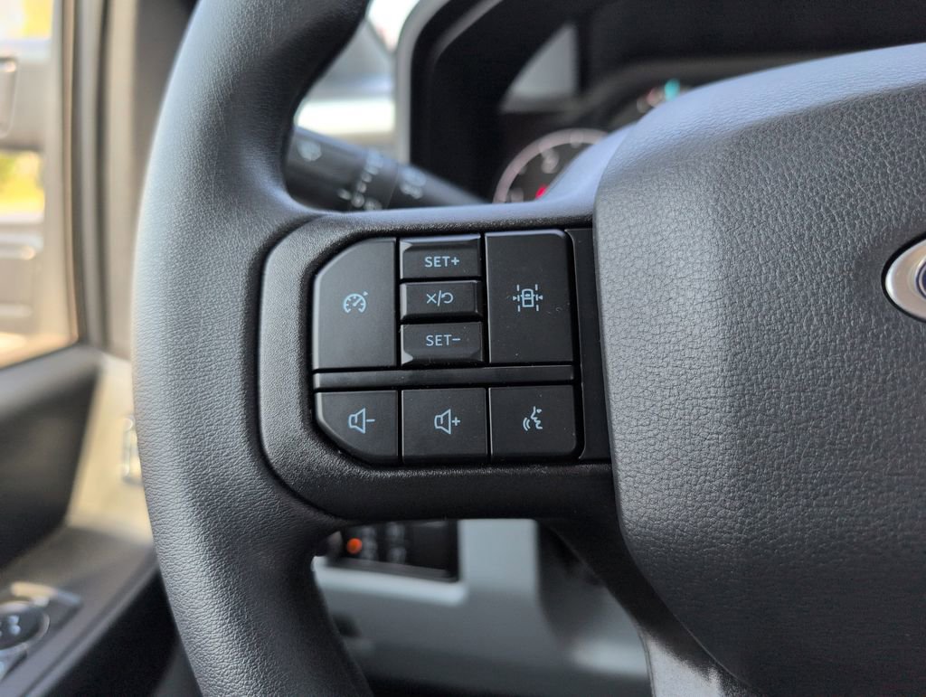 New 2026 Ford F550 4x4 Crew Cab Super Duty image 17
