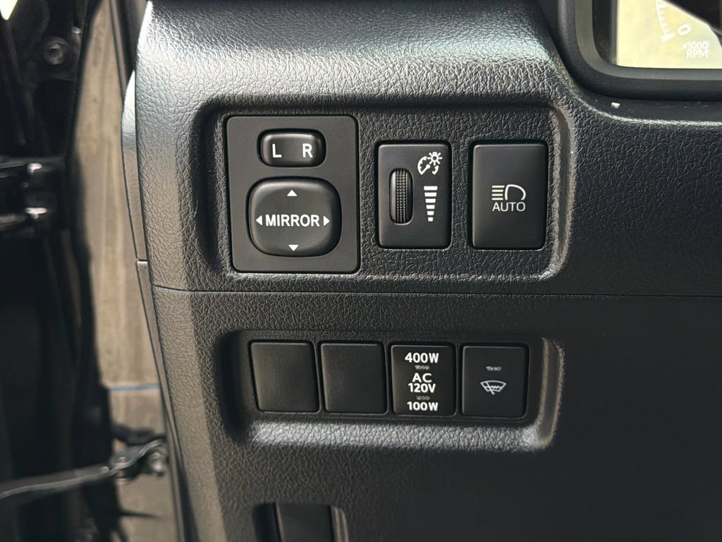 Used 2022 Toyota 4Runner SR5 Premium w/ Moonroof Package AWD/4WD image 24