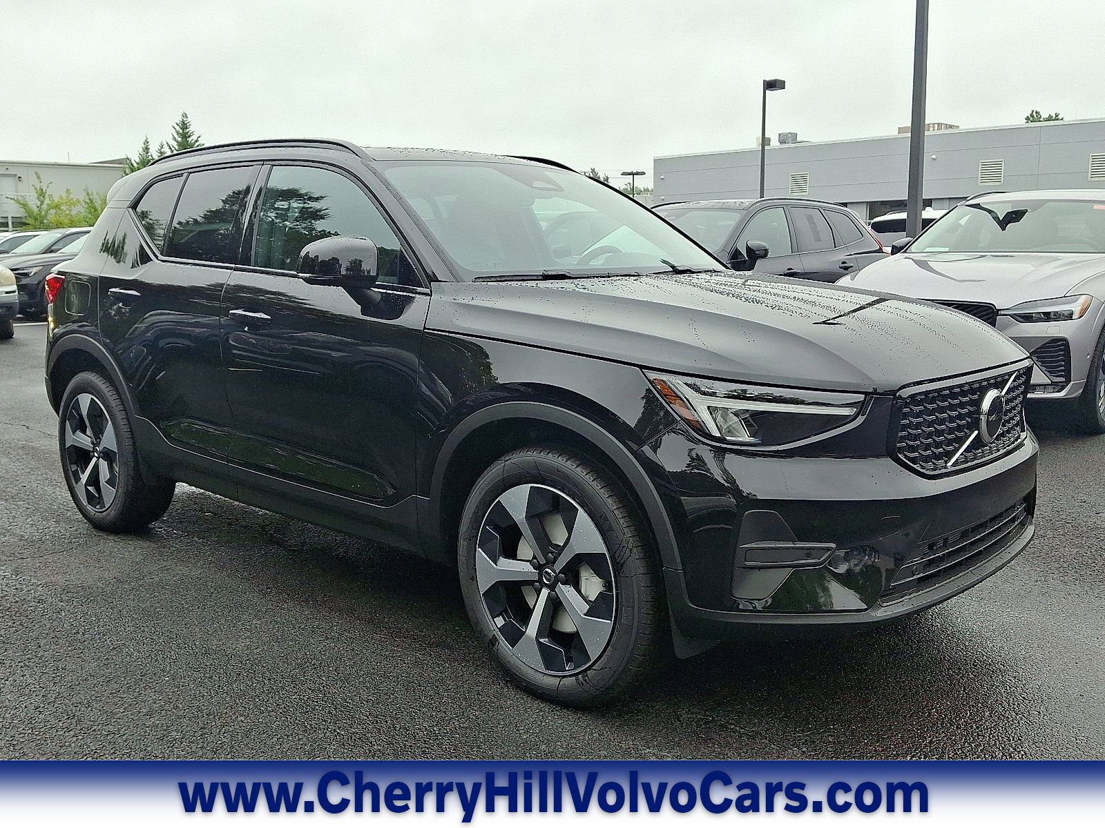 New 2026 Volvo XC40 B5 Core w/ Climate Package
