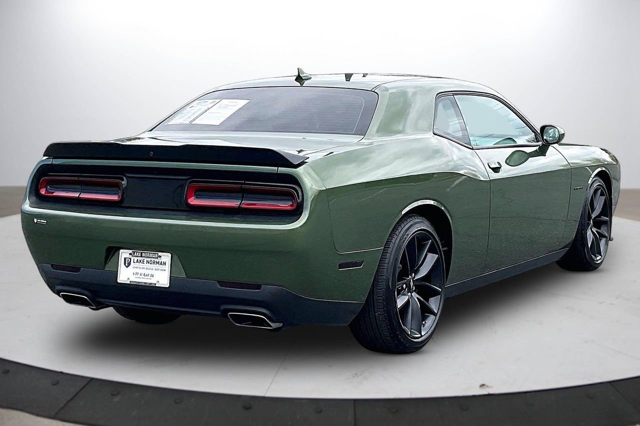 Certified 2022 Dodge Challenger R/T w/ Plus Package image 9