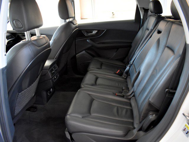 Used 2019 Audi Q7 3.0T Premium Plus w/ Premium Plus Package AWD/4WD image 36
