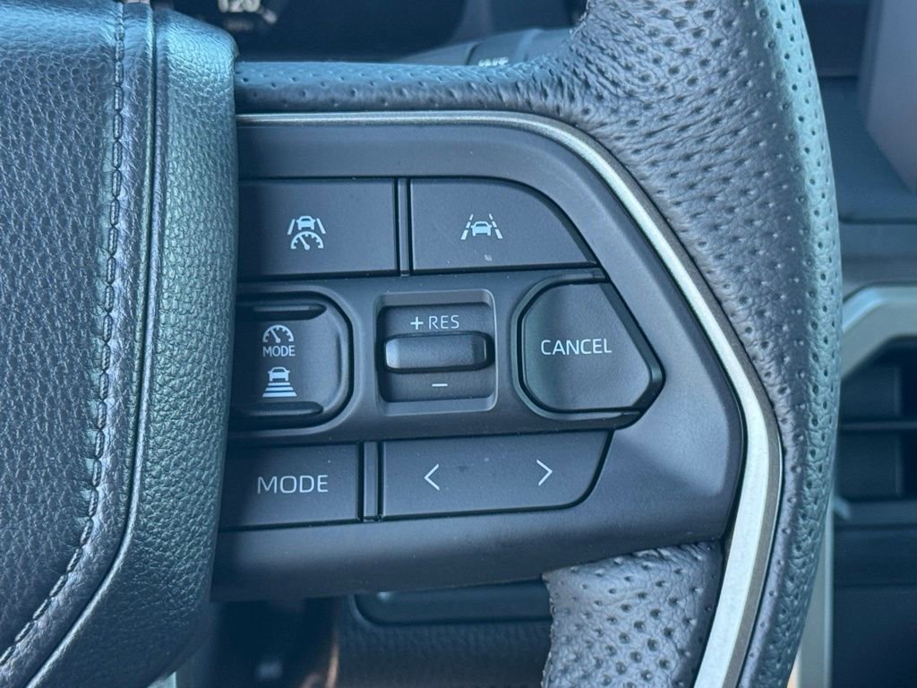 Used 2025 Toyota Tacoma TRD Off-Road AWD/4WD image 23