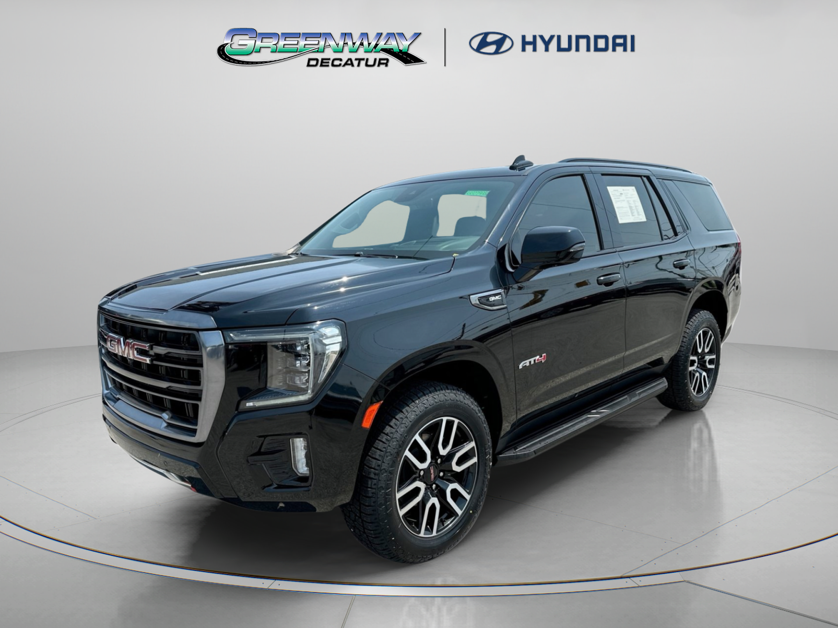 Used 2024 GMC Yukon AT4 w/ Technology Package AWD/4WD image 4