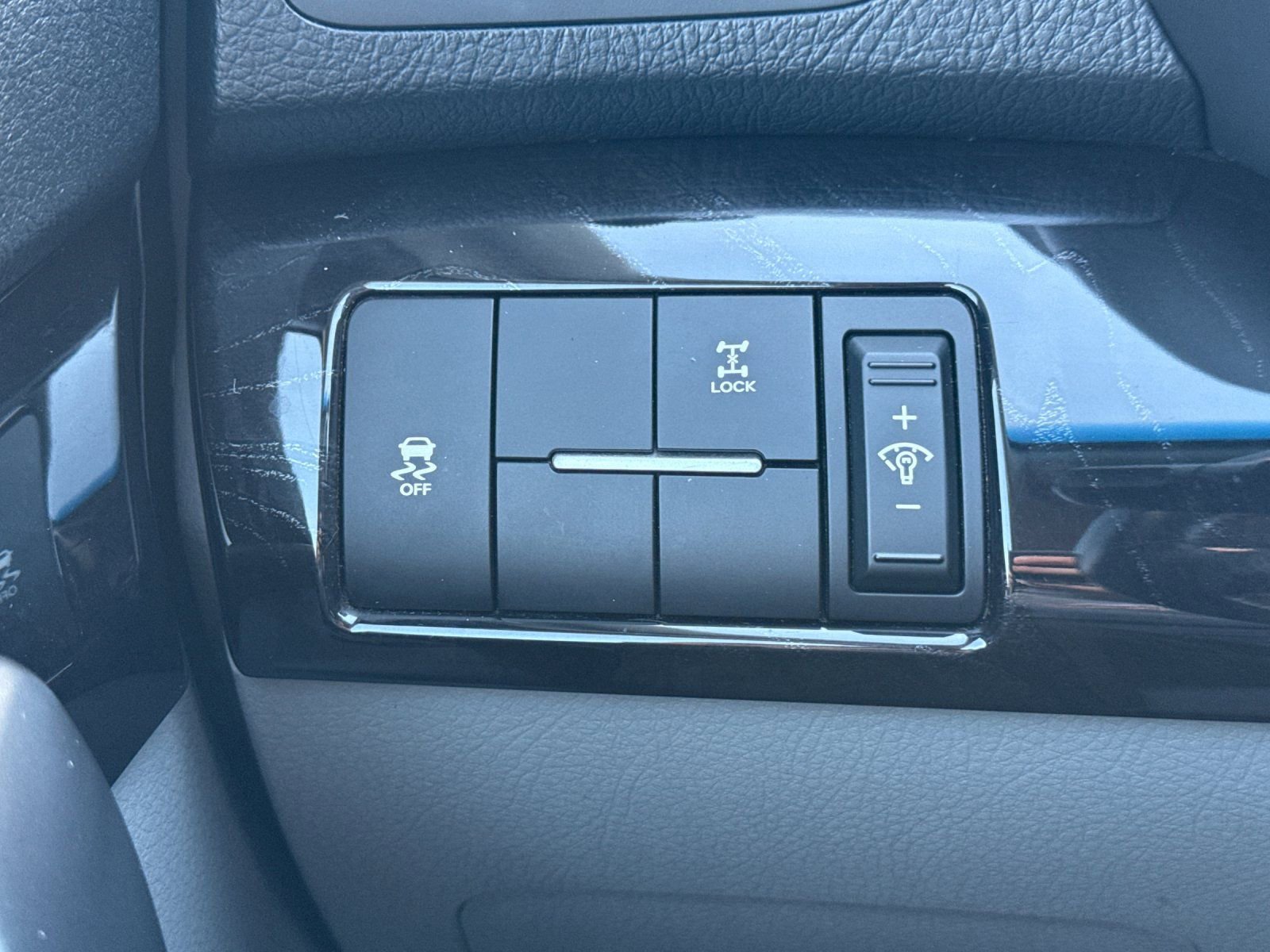 Used 2014 Kia Sorento LX image 28