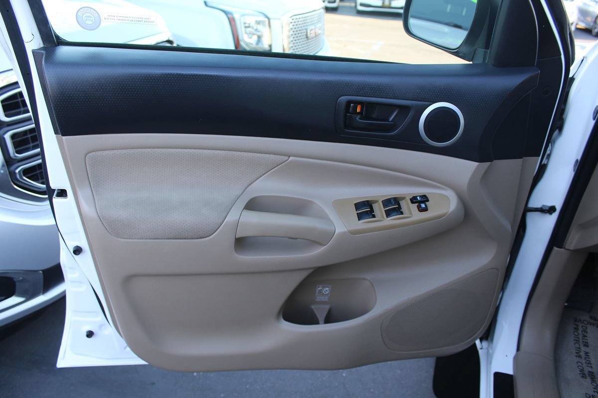Used 2009 Toyota Tacoma PreRunner RWD image 17