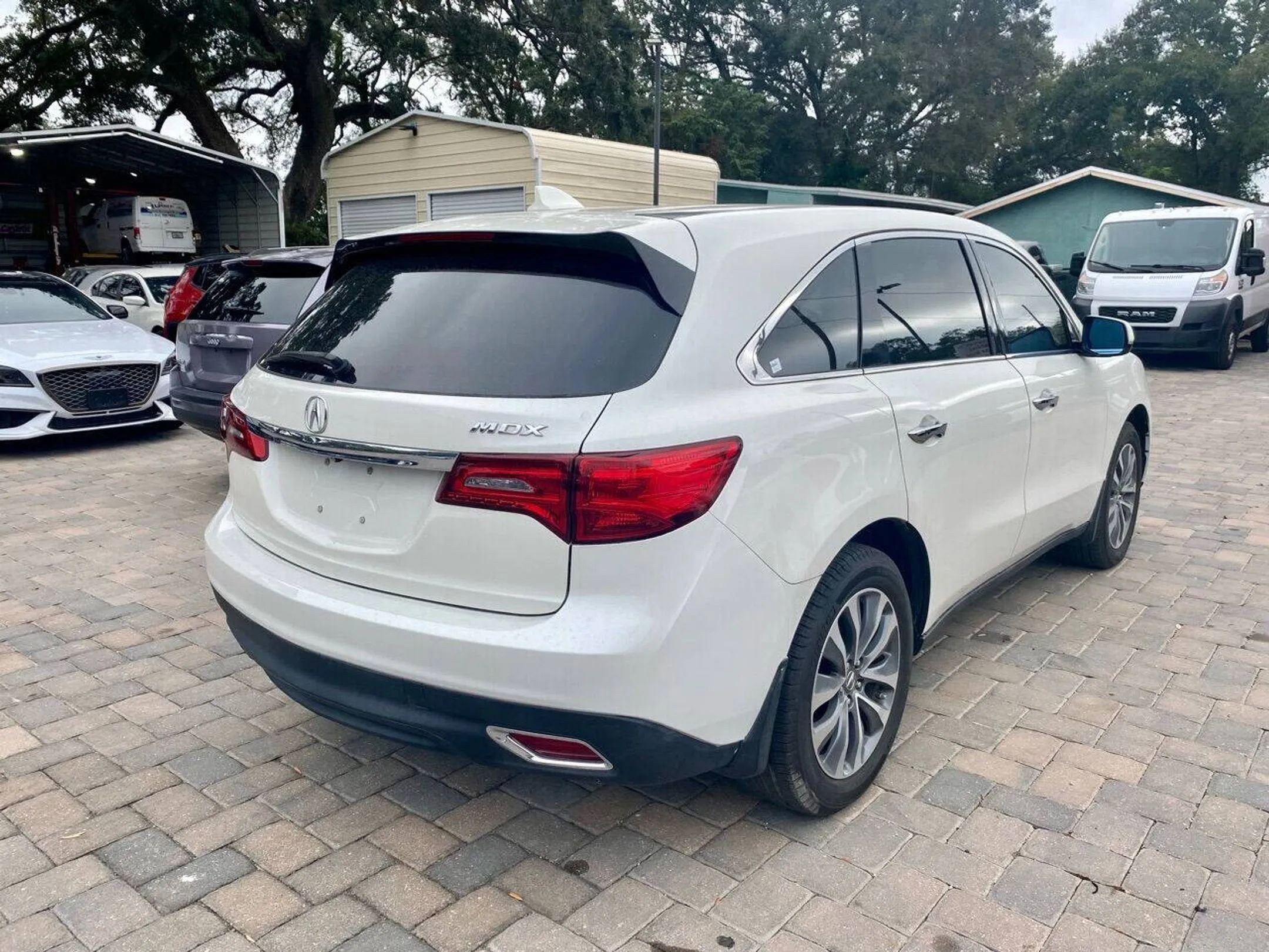 Used 2016 Acura MDX FWD w/ Technology Package image 12