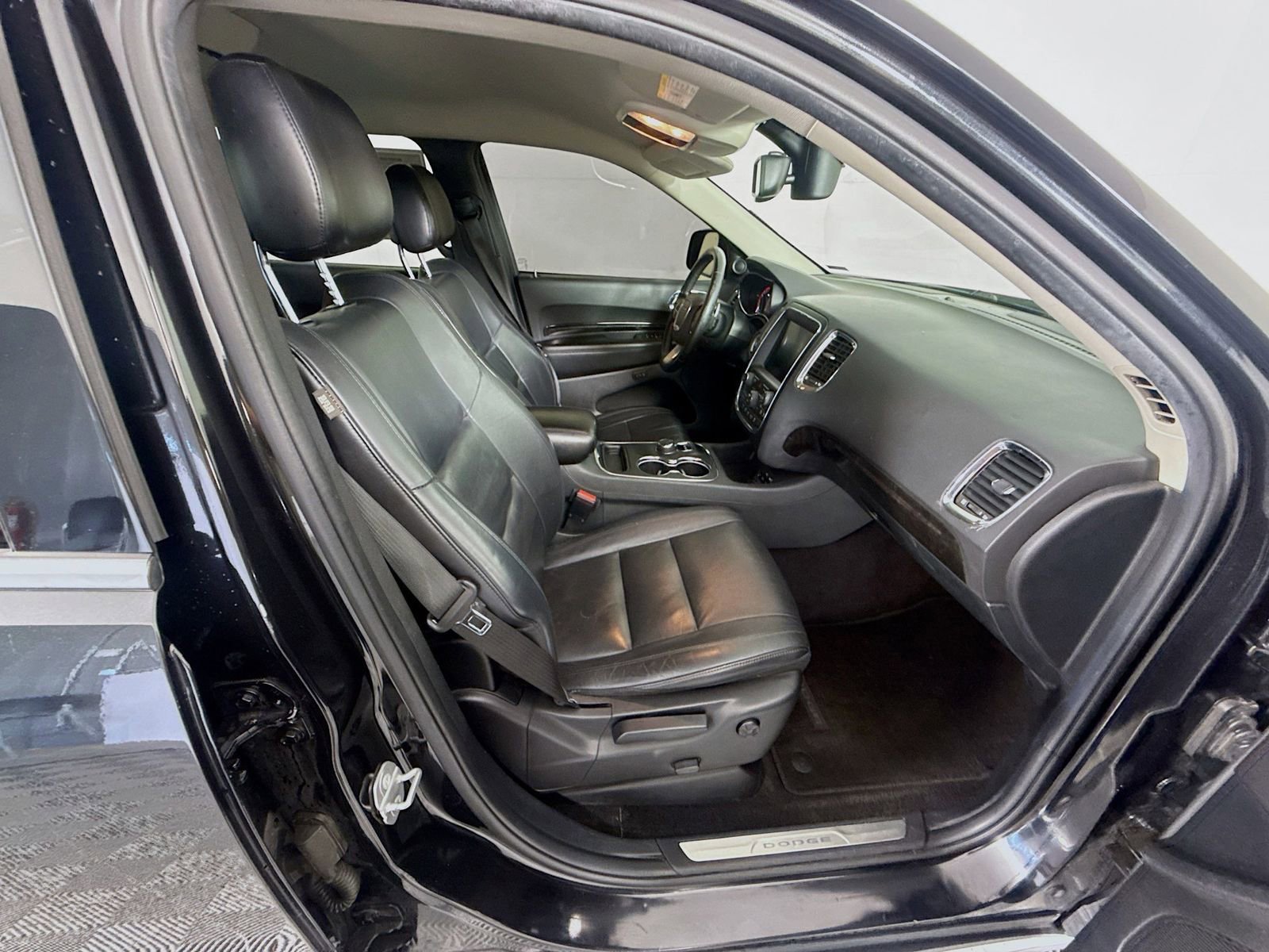 Used 2016 Dodge Durango Limited w/ Nav & Power Liftgate Group RWD image 27